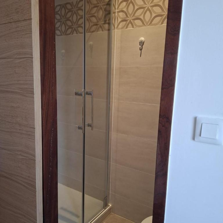 99m2 appartement proche de la mer entièrement rénové 3 chambres - Appartement 3 Chambres - 10