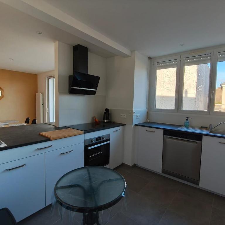 99m2 appartement proche de la mer entièrement rénové 3 chambres - Appartement 3 Chambres - 18