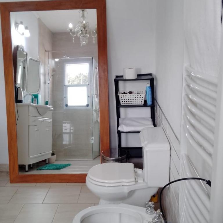 Dormitorio baño privado y cochera Salta - Habitación Doble - 3