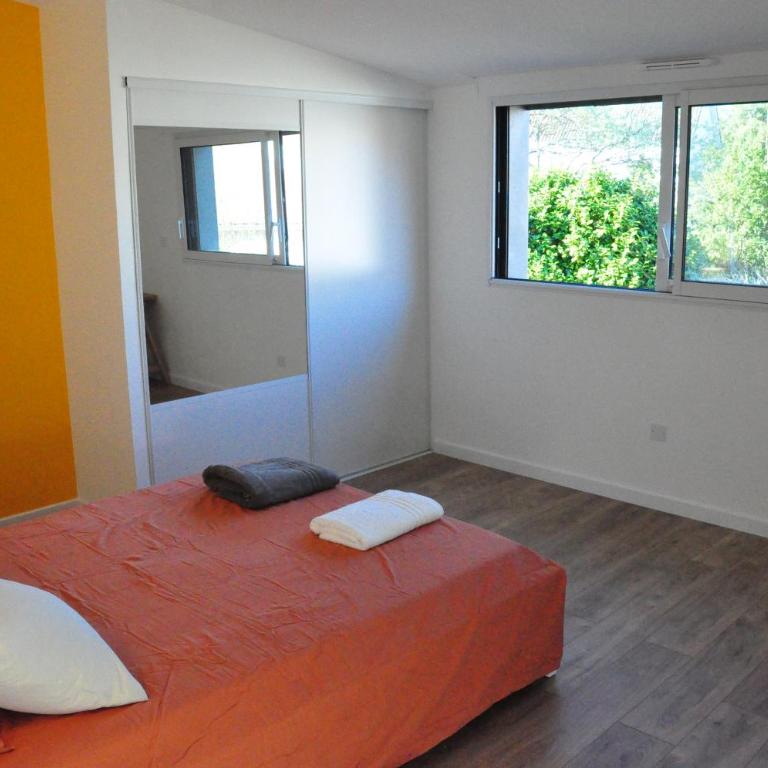 Beautiful 3-room attic apartment, new and fully equipped - Appartement 2 Chambres - 12