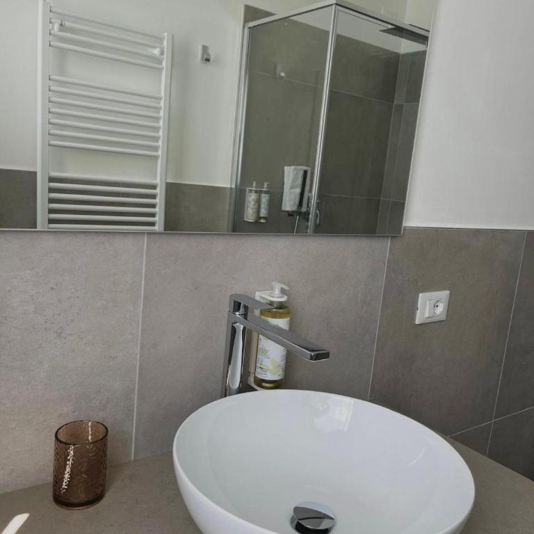 ALandGIO Smart Stay - Appartamento con 2 Camere da Letto e Terrazza - 28