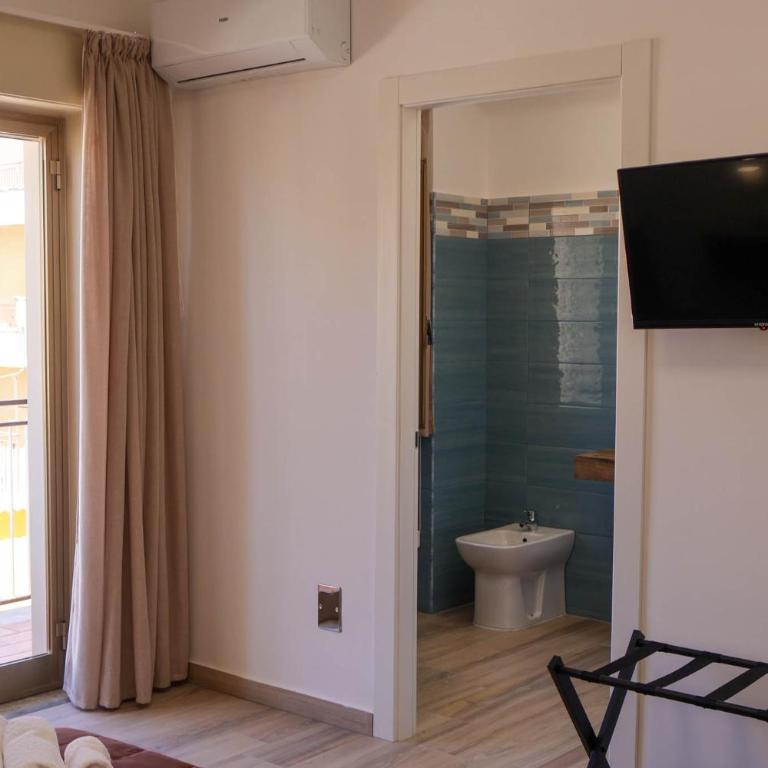 ARCADIA rooms - Camera Matrimoniale con Balcone - 7