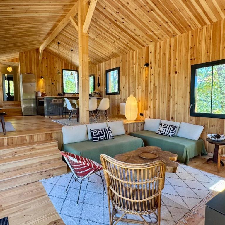 Villa située à Petit Piquey, au Cap Ferret, à seulement 5 minutes à pied du Bassin d'Arcachon - Villa - 1