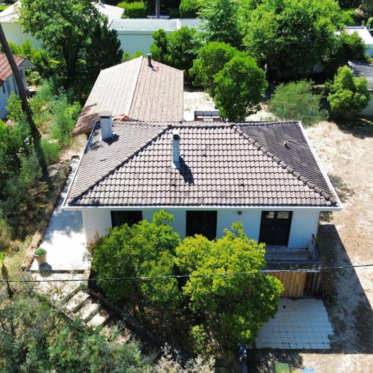 Villa située à Petit Piquey, au Cap Ferret, à seulement 5 minutes à pied du Bassin d'Arcachon - Villa - 18