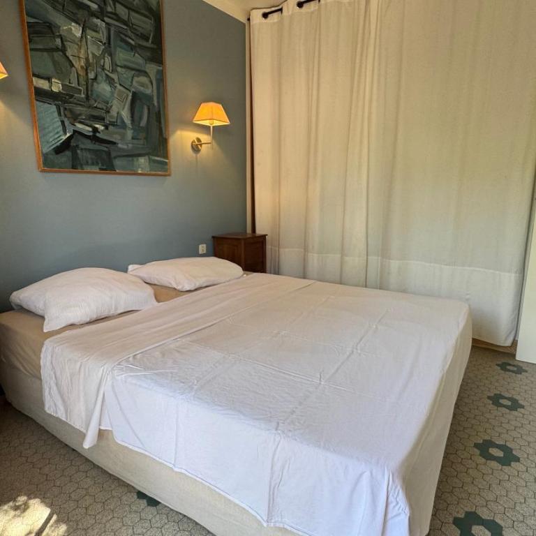 Villa située à Petit Piquey, au Cap Ferret, à seulement 5 minutes à pied du Bassin d'Arcachon - Villa - 10