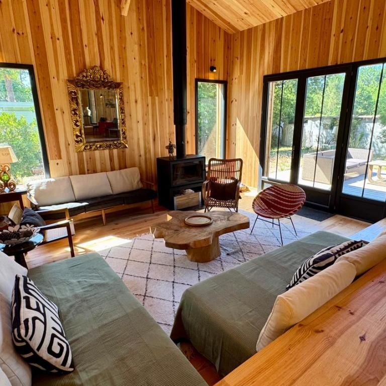 Villa située à Petit Piquey, au Cap Ferret, à seulement 5 minutes à pied du Bassin d'Arcachon - Villa - 3