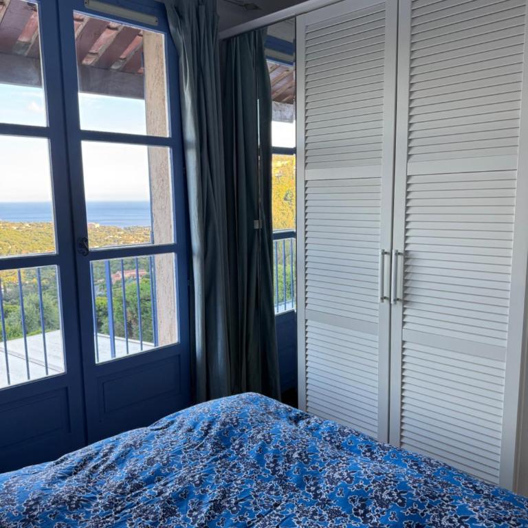 Mazet climatisé, vue mer, piscines - Appartement - 8