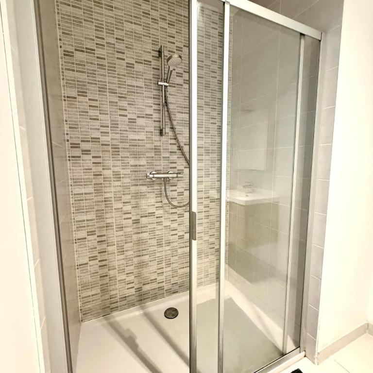 Spacious accommodation for 6 people in Roma close train station - Appartamento - 23