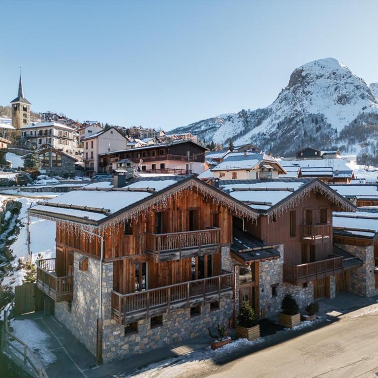 Chalet haut de gamme proche des pistes avec sauna et parking privé - FR-1-344-1209 - Chalet - 18