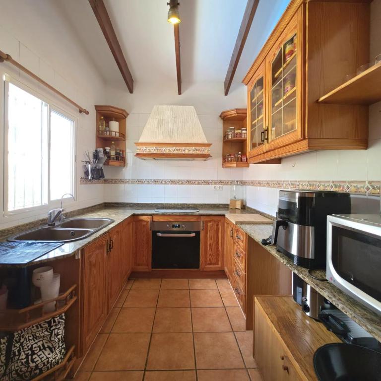 Azure Beach House El Campello - Villa con piscina privada - 26