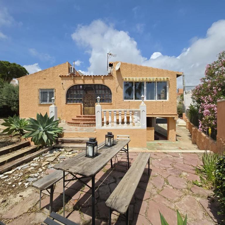 Azure Beach House El Campello - Villa con piscina privada - 4