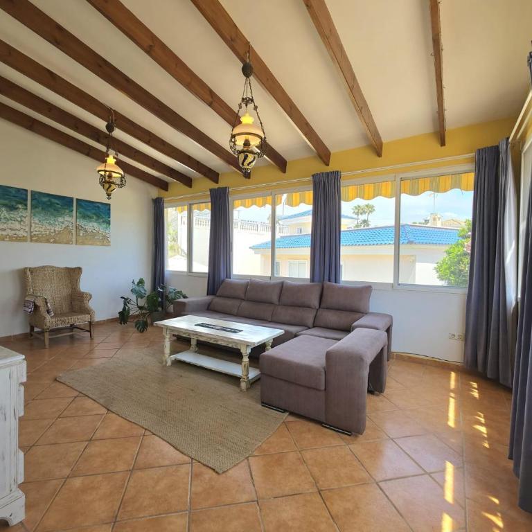 Azure Beach House El Campello - Villa con piscina privada - 45