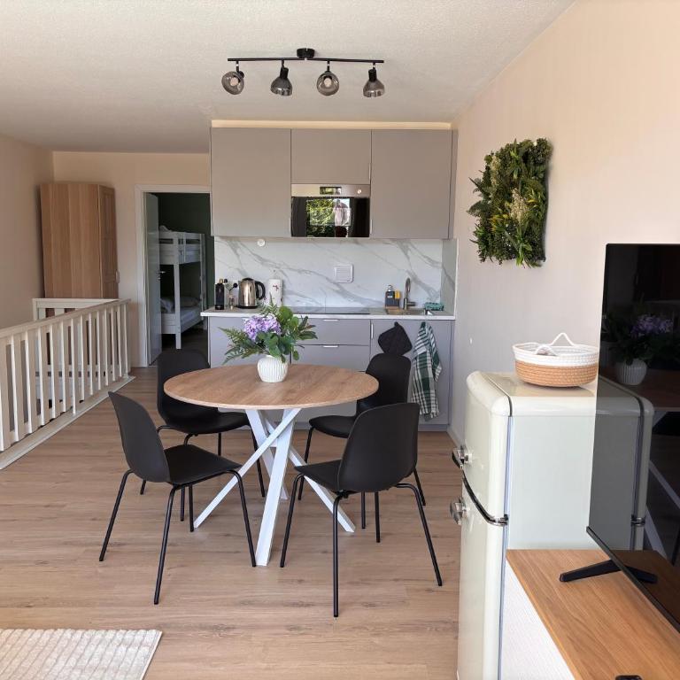 FOREST Moment Familien Auszeit & Wellness - Apartment mit 1 Schlafzimmer - 4