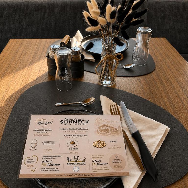 Pension Sonneck - Doppelzimmer mit Bergblick - 11
