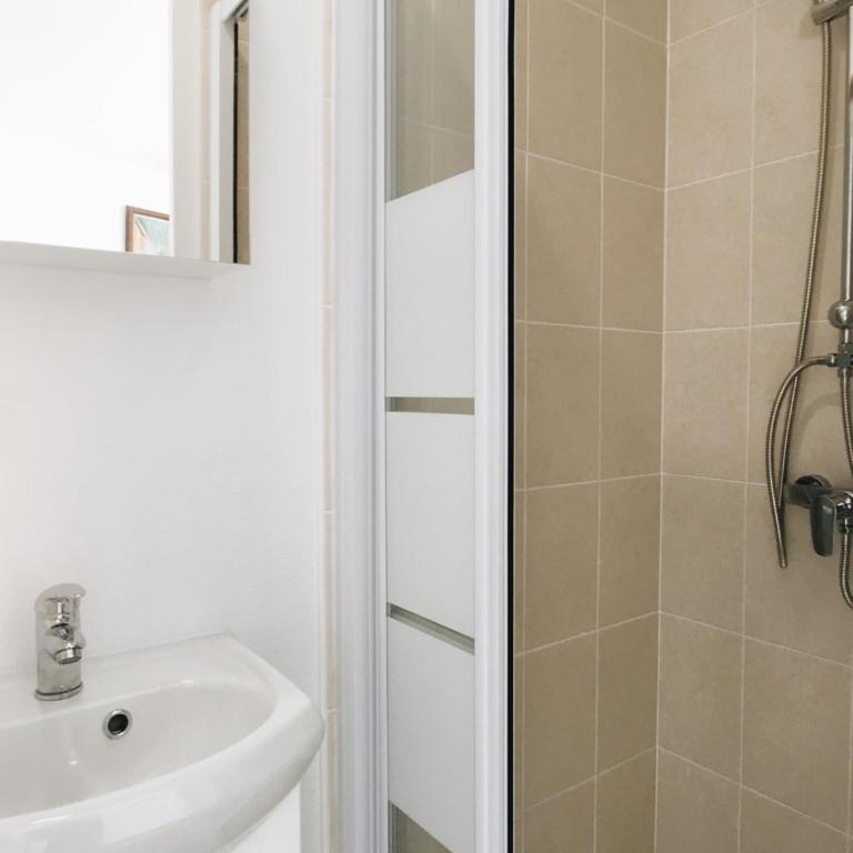 Petit Studio Paris 15 ConventionVaugirard - Studio - 6