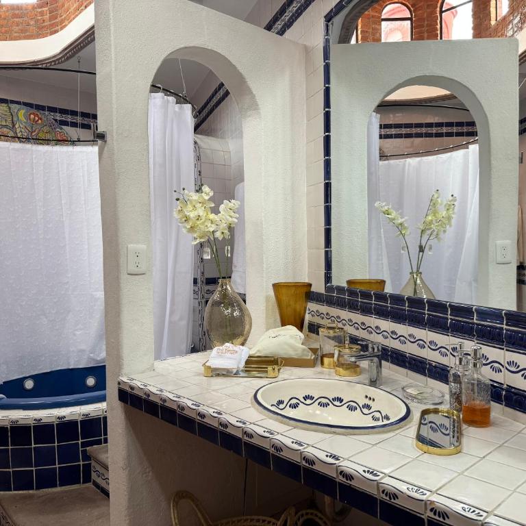 Tres Fuentes Dickinson Hotel Boutique - Suite Deluxe con cama extragrande - 13