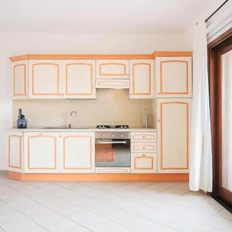 Ampio e pregevole bilocale con giardino privato a 200 mt dalla spiaggia - Appartamento con 1 Camera da Letto - 11