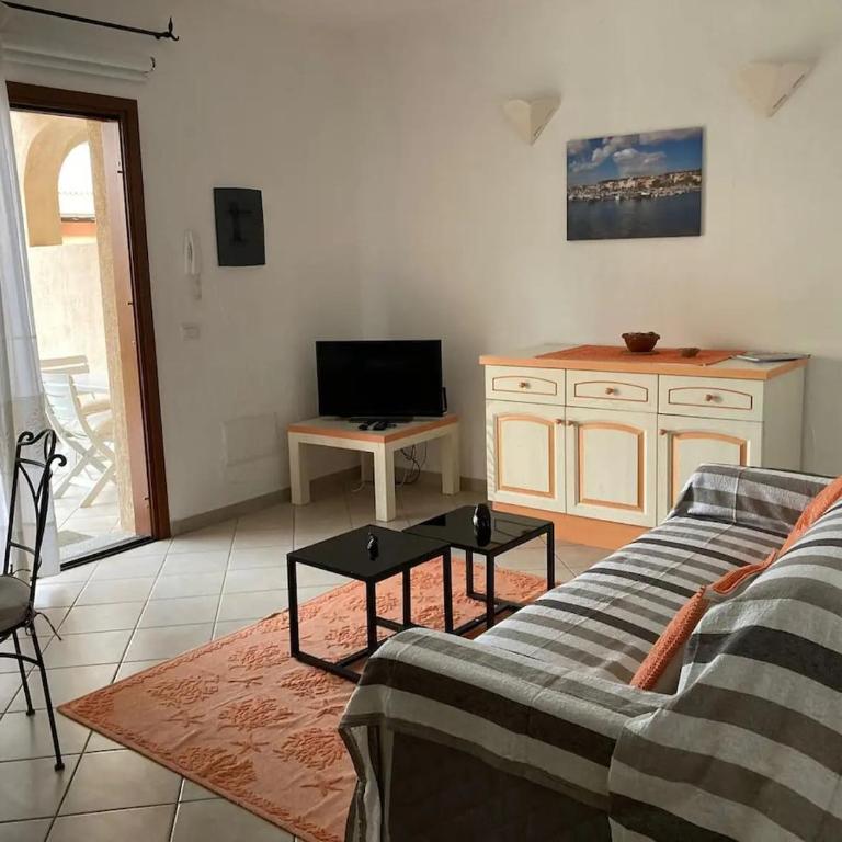 Ampio e pregevole bilocale con giardino privato a 200 mt dalla spiaggia - Appartamento con 1 Camera da Letto - 12