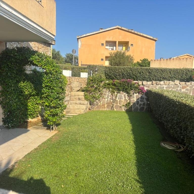 Ampio e pregevole bilocale con giardino privato a 200 mt dalla spiaggia - Appartamento con 1 Camera da Letto - 15