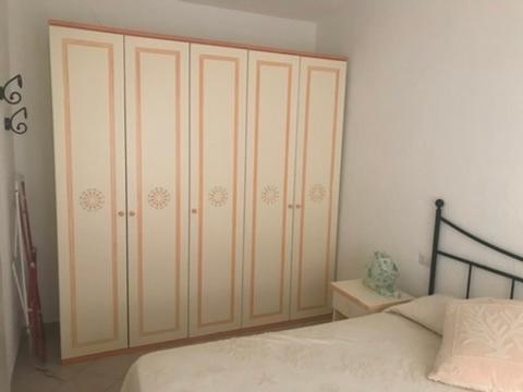 Ampio e pregevole bilocale con giardino privato a 200 mt dalla spiaggia - Appartamento con 1 Camera da Letto - 20