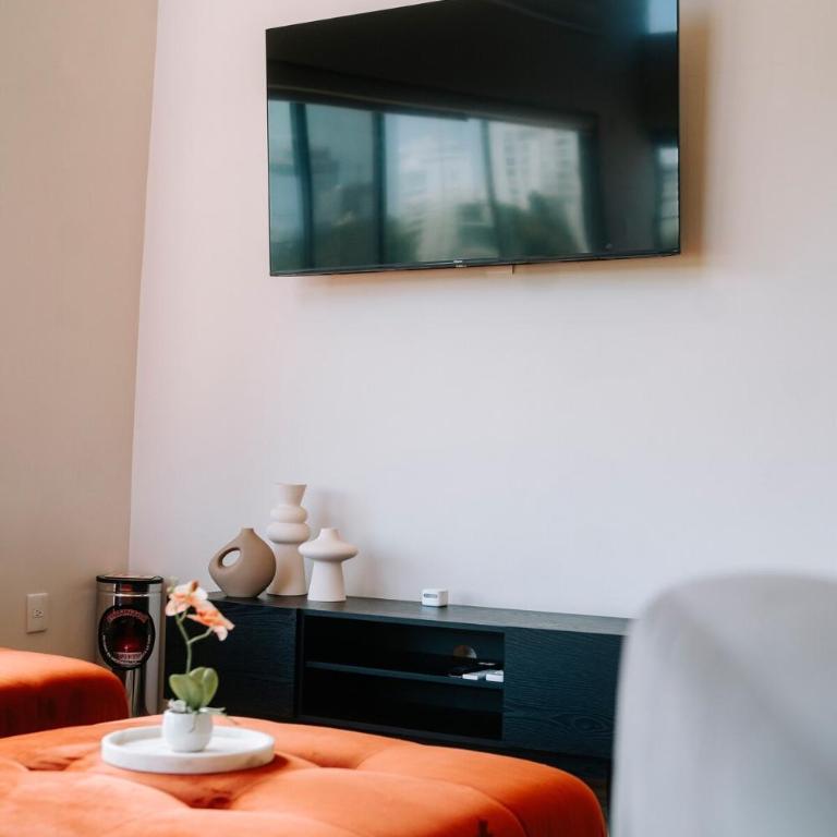 Cayena Loft 80 sq m - 860 sq ft Providencia GDL, Aud Telmex, Arena GDL, Akron - Apartamento Deluxe de 1 dormitorio con vistas a la ciudad - 69