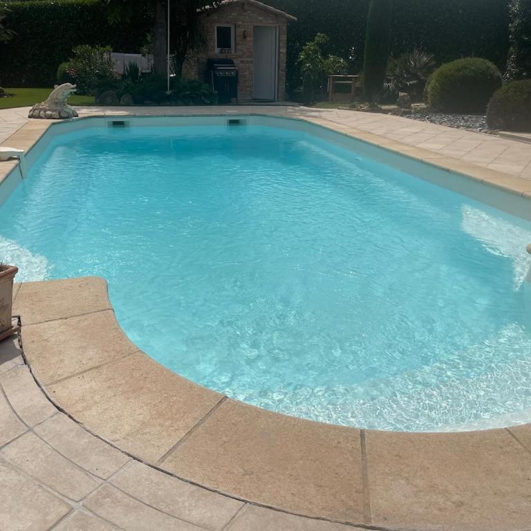 Villa with garden&pool, 4 air-conditioned rooms - Villa - 7
