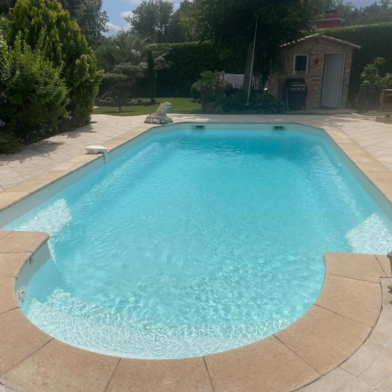 Villa with garden&pool, 4 air-conditioned rooms - Villa - 28