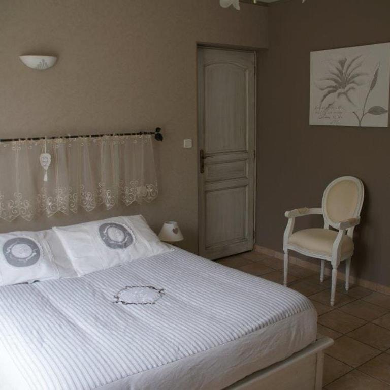 Villa with garden&pool, 4 air-conditioned rooms - Villa - 47