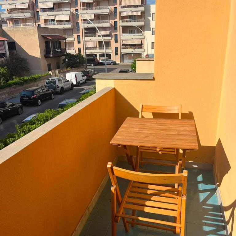 Beach Room Alghero - Camera Matrimoniale con Balcone (2 Adulti + 1 Bambino) - 3