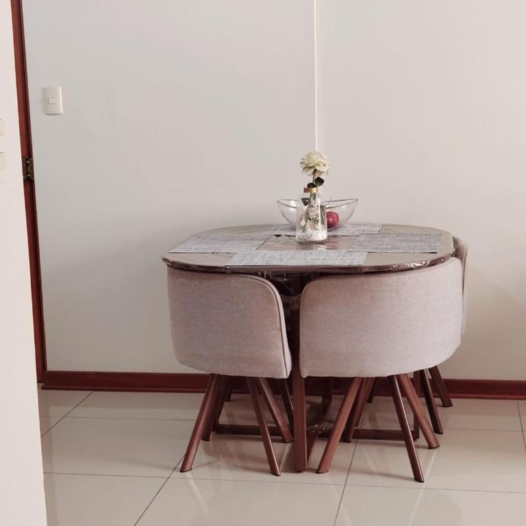 DEPARTAMENTO FAMILIAR COMODO EN EL Centro DE CHICLAYO - Two-Bedroom Apartment - 12
