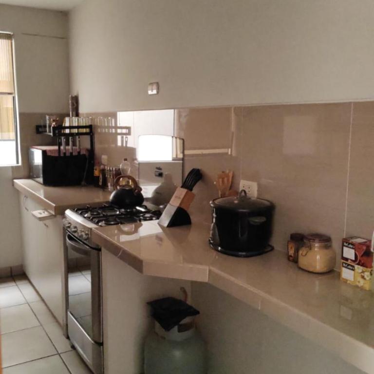 DEPARTAMENTO FAMILIAR COMODO EN EL Centro DE CHICLAYO - Two-Bedroom Apartment - 17