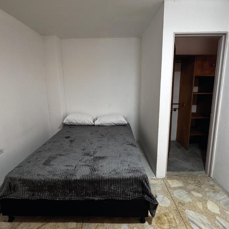 Spacious Family Apartment - Three-Bedroom Apartment - 29