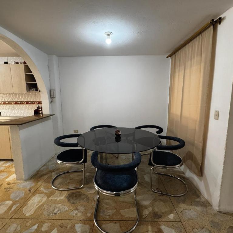 Spacious Family Apartment - Three-Bedroom Apartment - 15