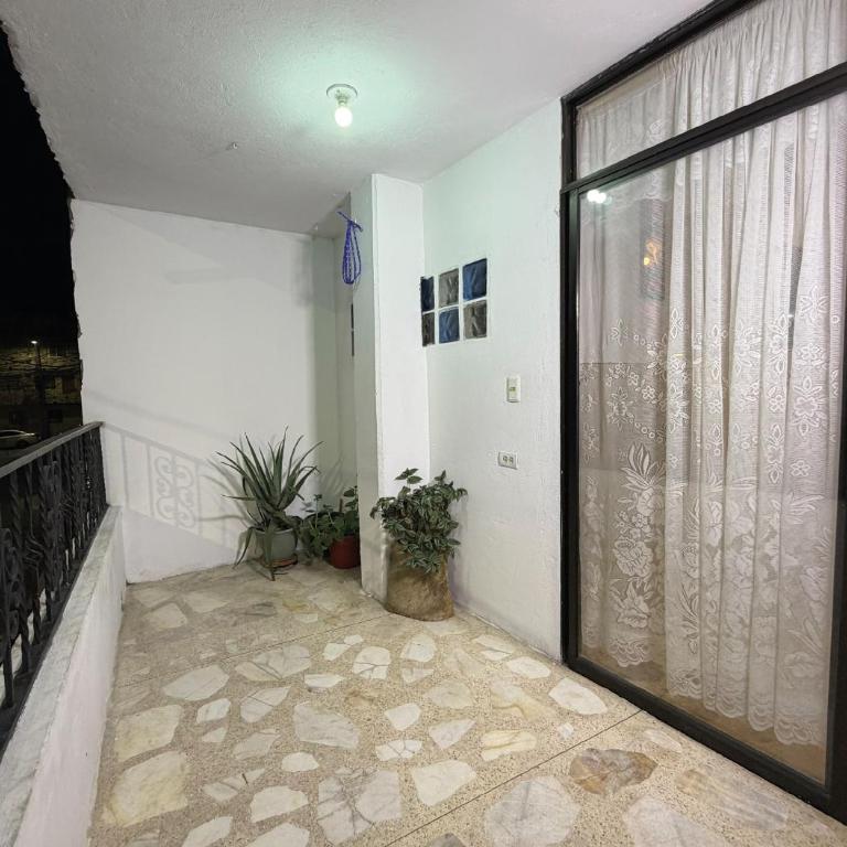 Spacious Family Apartment - Three-Bedroom Apartment - 10