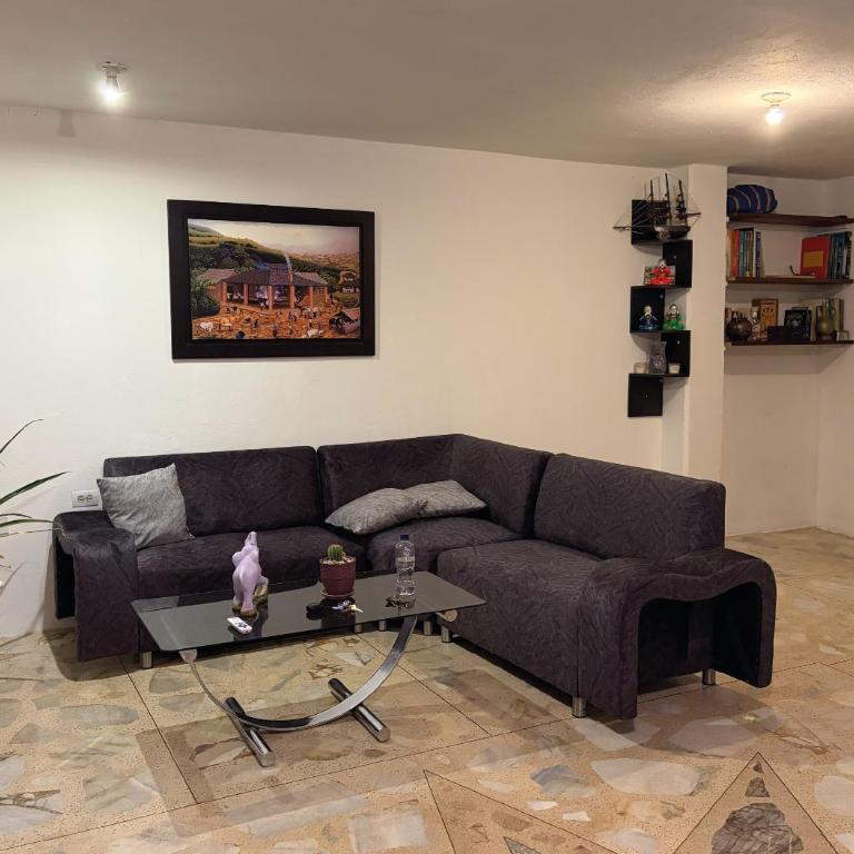 Spacious Family Apartment - Three-Bedroom Apartment - 11