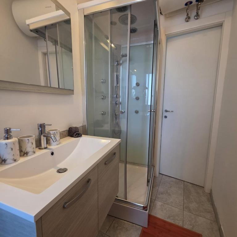Brina Home - Appartamento con 1 Camera da Letto - 9