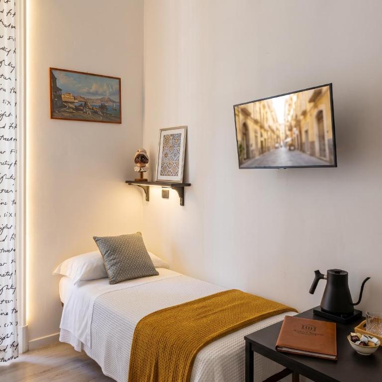 B&B Antica Napoli - Camera Tripla - 9