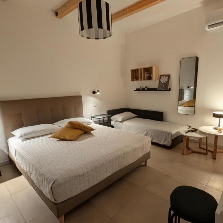 Solaria Suites - Deluxe Room (2 Adults + 1 Child) - 4