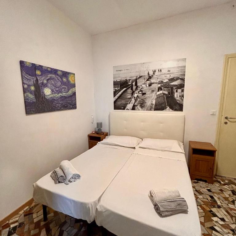 Apartments Viareggio - Camera Matrimoniale - 8