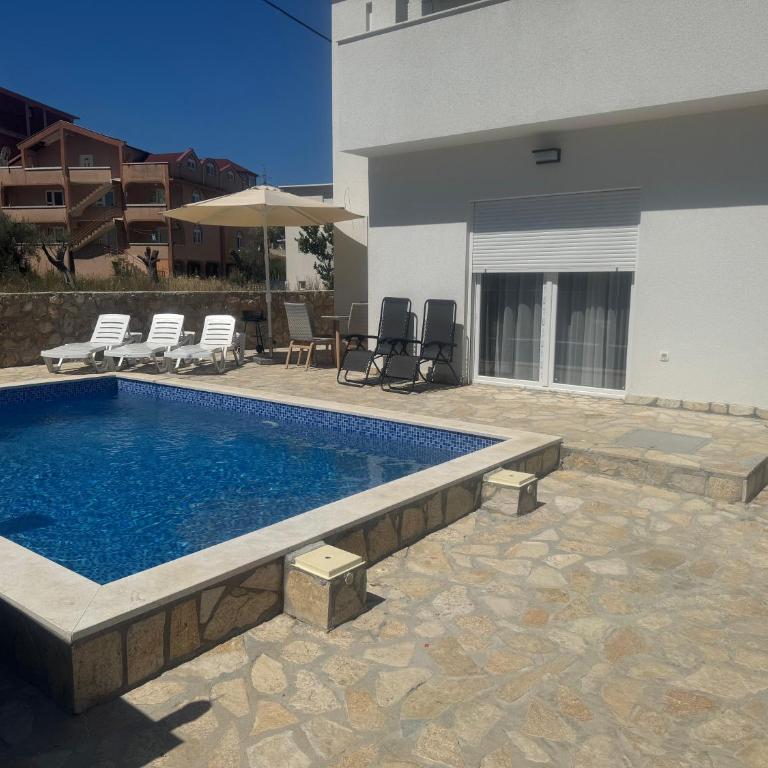 Lux Villa Azur - Three-Bedroom Villa - 2