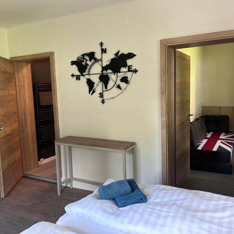 Gasthof Fair - Dreibettzimmer mit Bergblick - 20