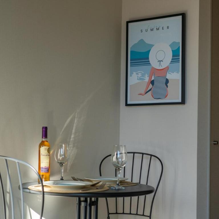 Brand-New, Modern Apartment in Los Dominicos - One-Bedroom Apartment - 16