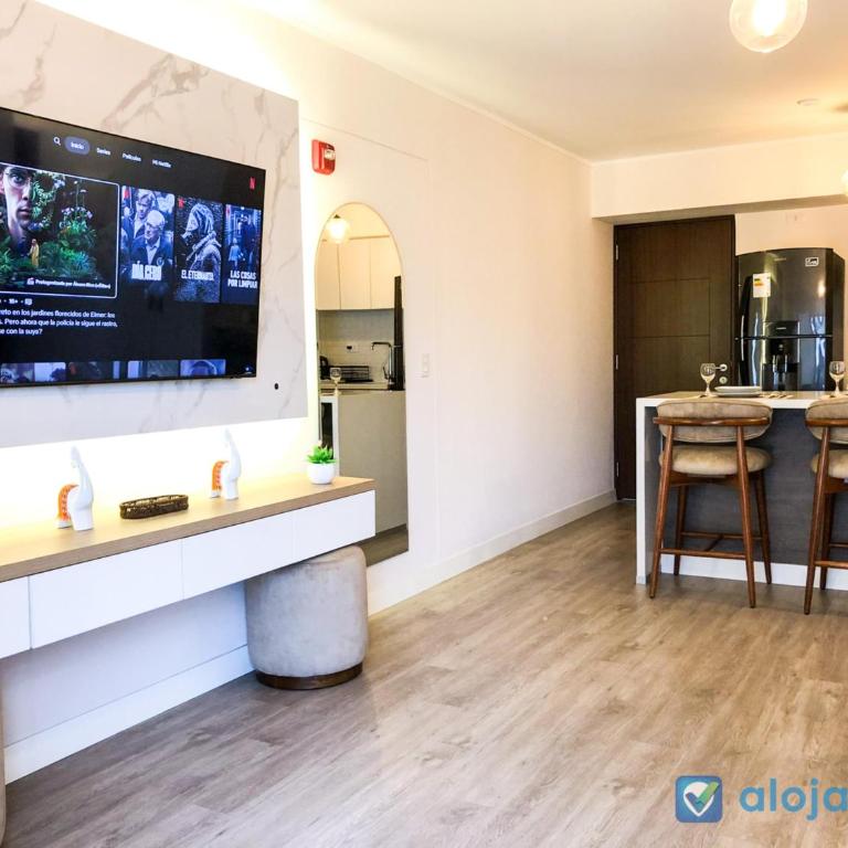 Cozy 1BR Apt with LED Lights - Perfect for Couples - One-Bedroom Apartment - 23