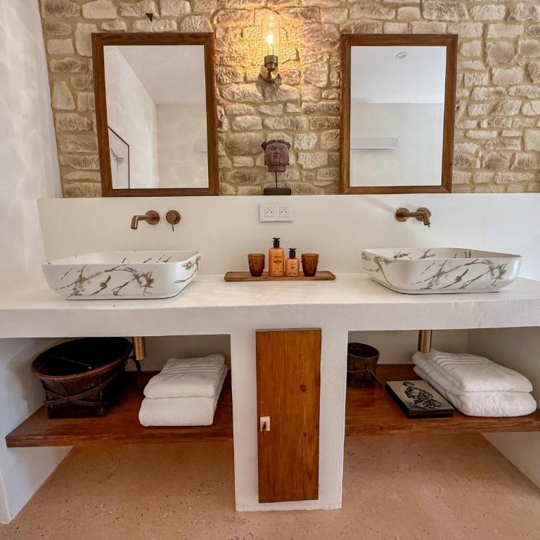 Les Cinq Bories - Demeure d'exception à 10 minutes à pied du village de Gordes - Villa Deluxe - 80