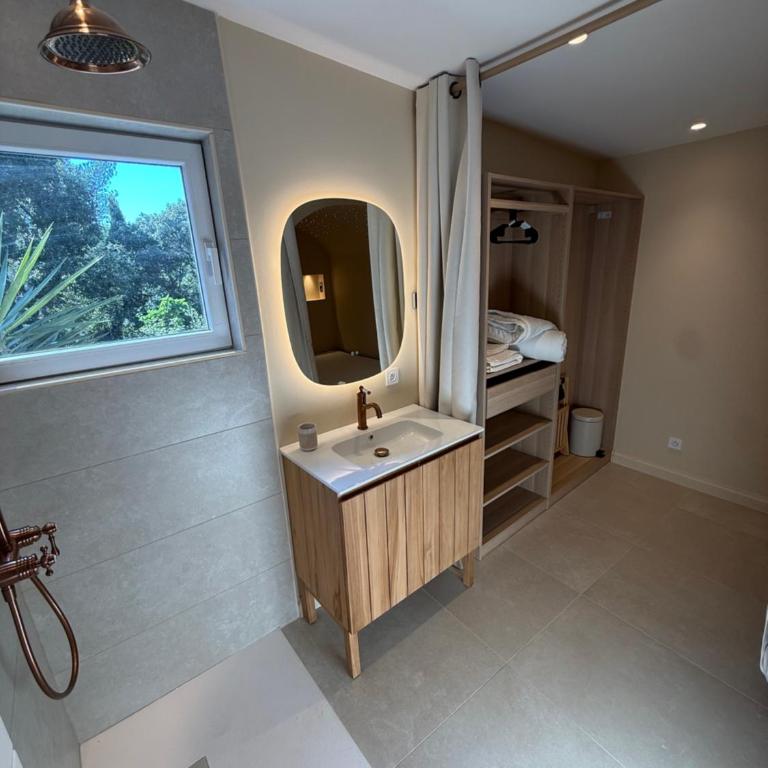 Le cabanon de Nino - Two-Bedroom Villa - 12