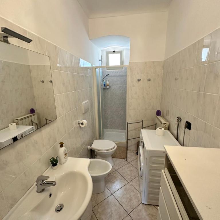 Centro Torino's Suite a 2 Min da Porta Nuova - Two-Bedroom Apartment - 2