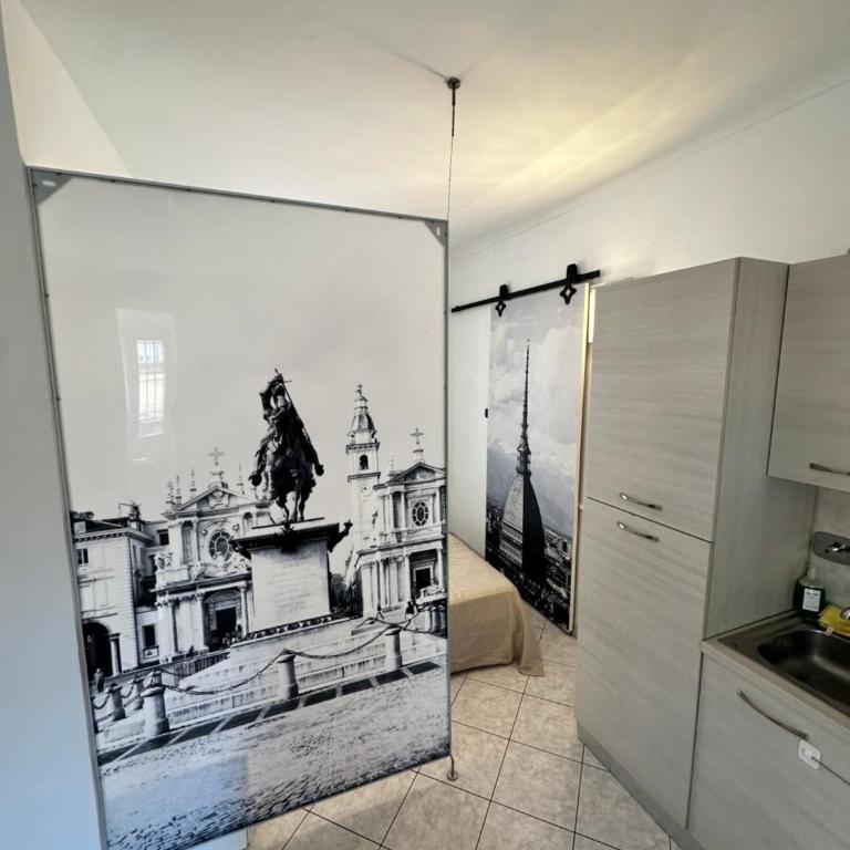 Centro Torino's Suite a 2 Min da Porta Nuova - Two-Bedroom Apartment - 10