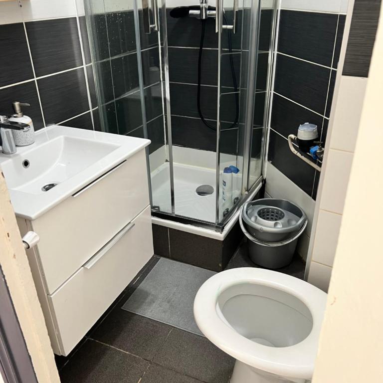 020 CHIC & COSY GRAND APPART 57m2 HYPERCENTRE WIFI SMART TV NETFLIX - Apartment mit 2 Schlafzimmern - 33