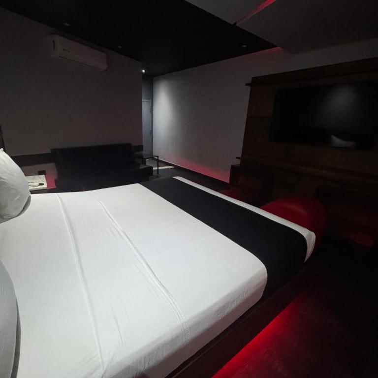 Motel Boutique Xpress - Suite Deluxe con cama extragrande - 4