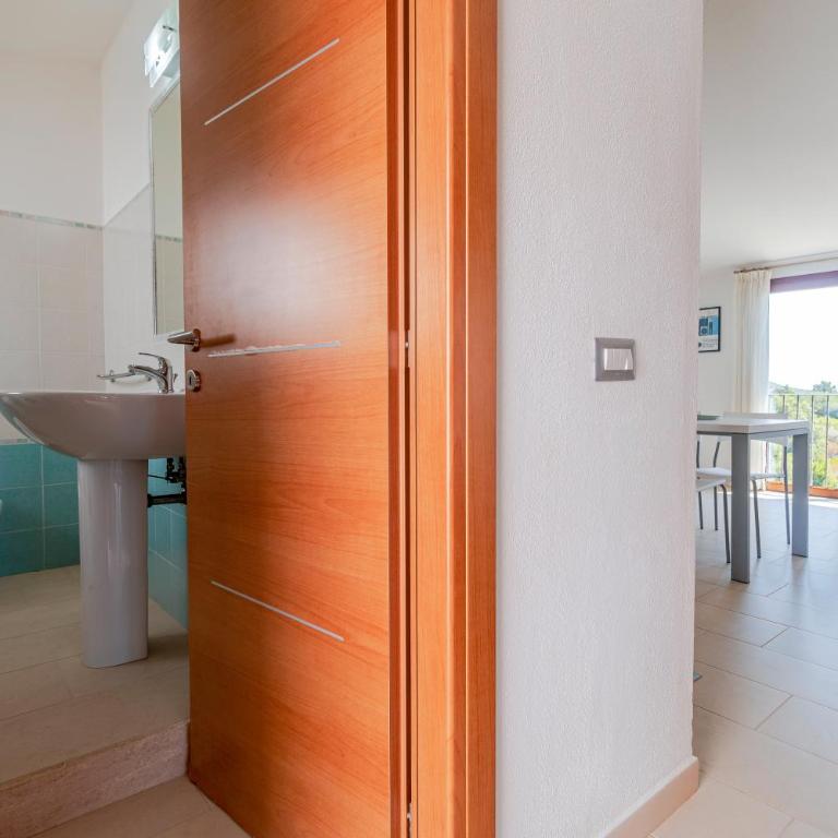 Blue in Green - Appartamento con 2 Camere da Letto, Terrazza e Vista Mare - 15